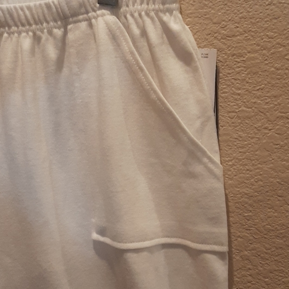 Pants - Picture 2 of 5